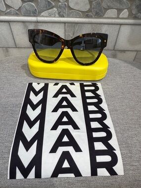 Marc Jacobs Tortoiseshell Cat-Eye Sunglasses